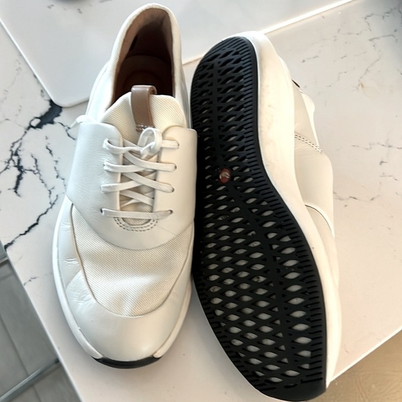 Clarks Unconstructed,Low-Top Sneakers Derbys, Machine-Wash, Leather, Lace-Up, 6M - Picture 13 of 13